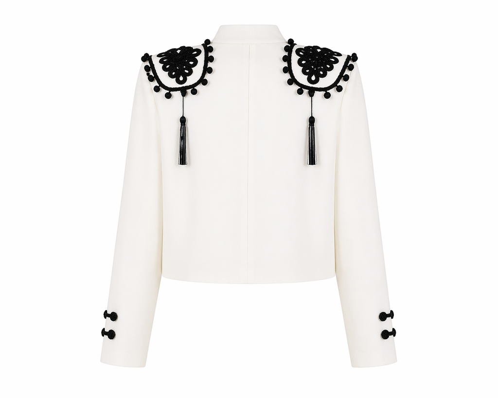 Chaqueta Goyesca con adornos en negro