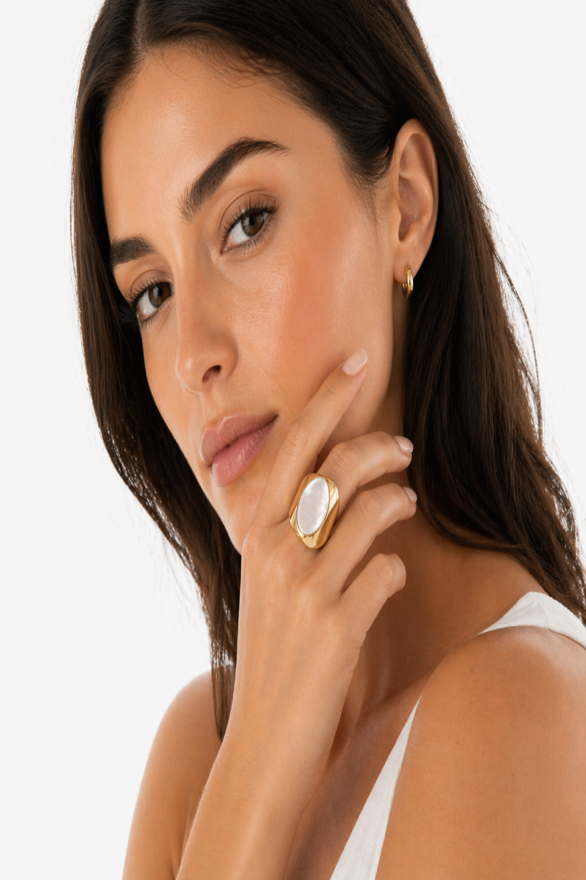 Anillo Ajustable con Piedra Nacarada