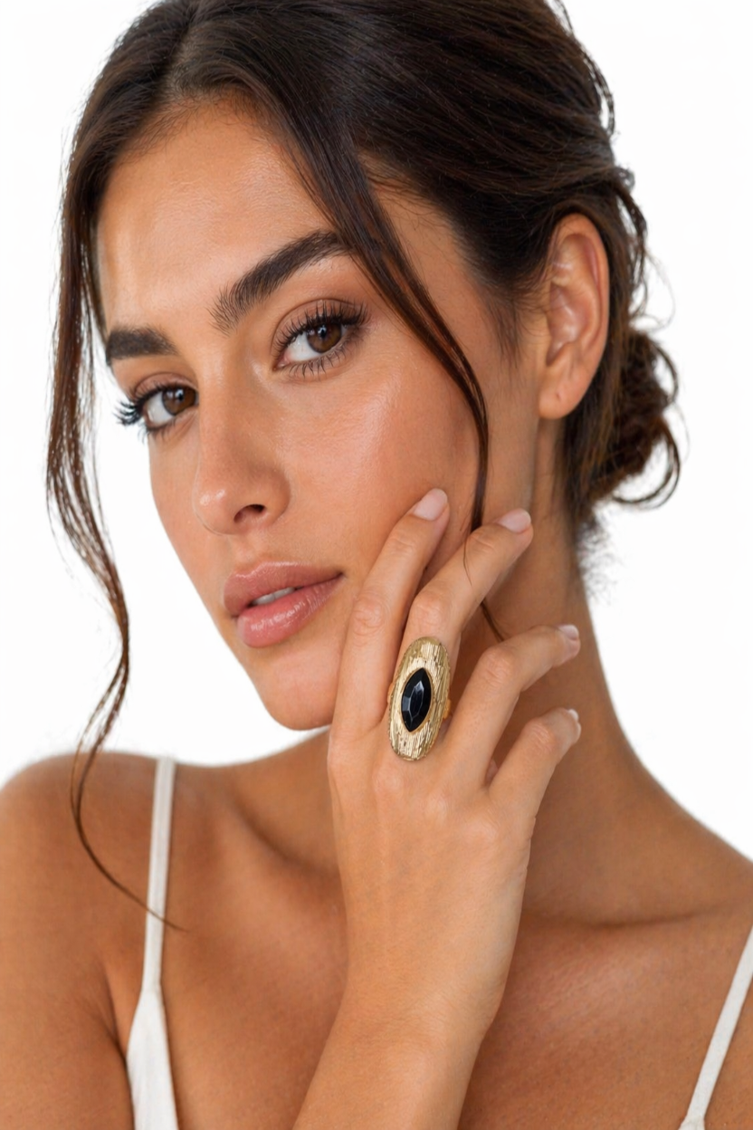 Anillo Ajustable con Piedra Negra